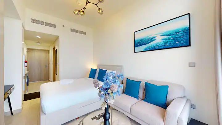 Studio in Azizi Riviera 29 – Furnished & AirBnB Rented