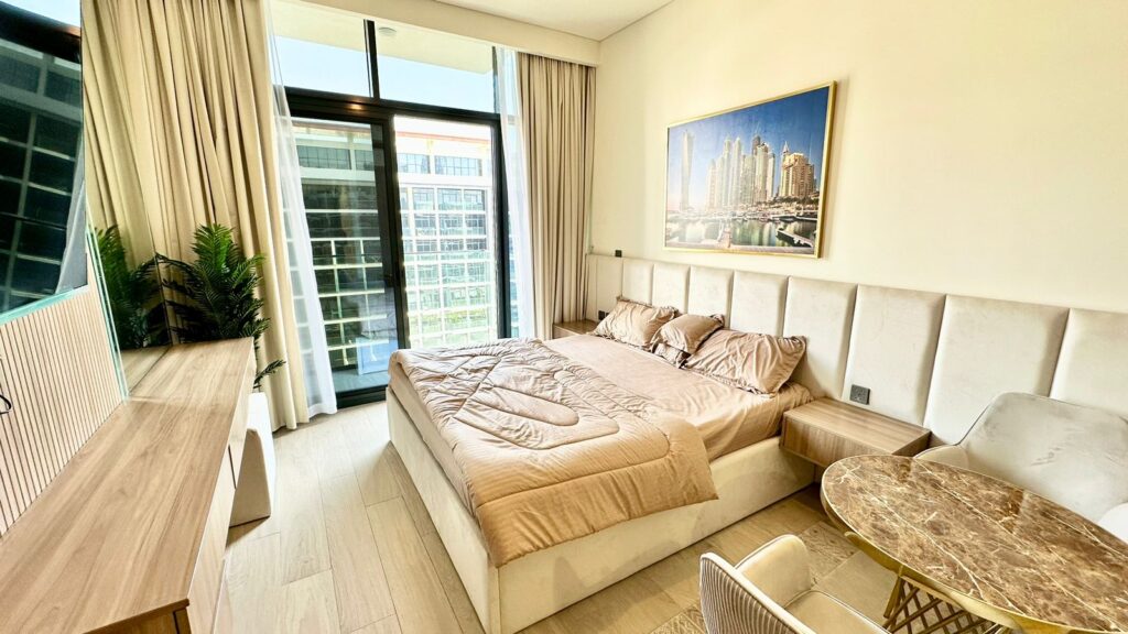 Studio in Azizi Riviera 28 – Vacant & Furnished